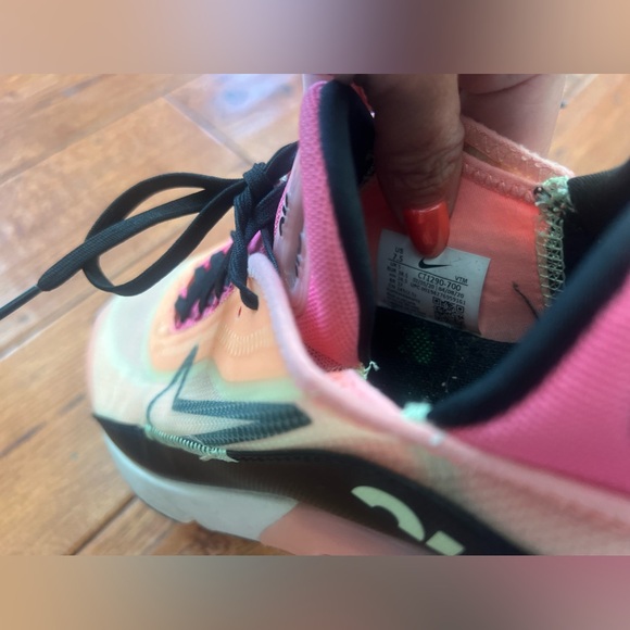 Nike AirMax - Picture 4 of 4